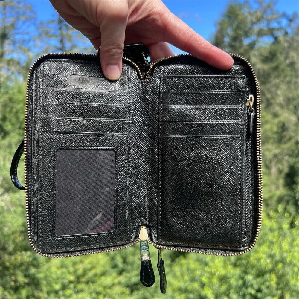 COACH Double Zip Wallet Black Embossed Patent Leather Detachable Wristlet Strap